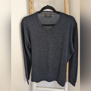 Banana Republic Men's Sweater Size L